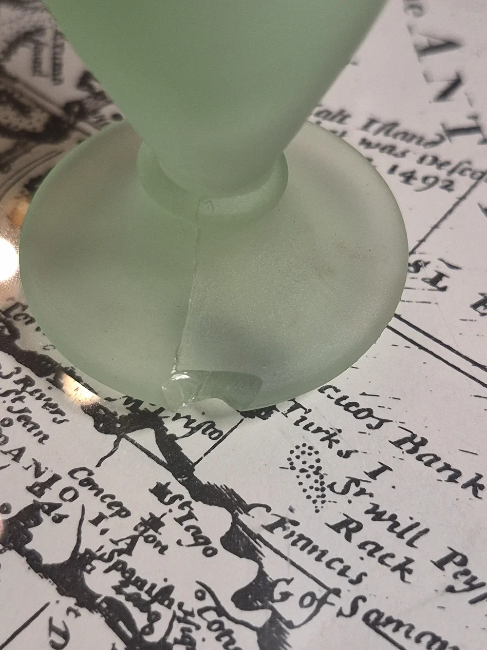 URANIUM JADE VINTAGE SALT/PEPPER SET